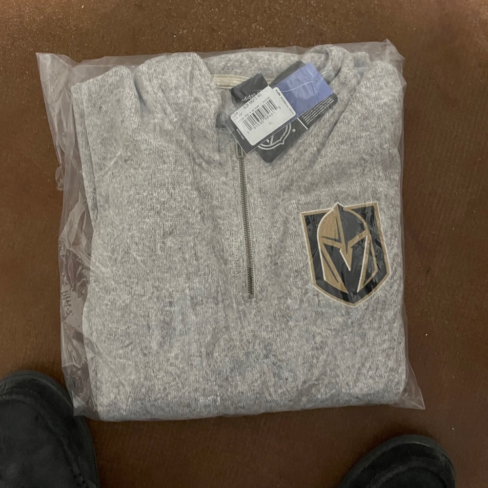 NWT Men's Vegas Golden Knights adidas Gray Team Logo Quarter-Zip Pullover Jacket